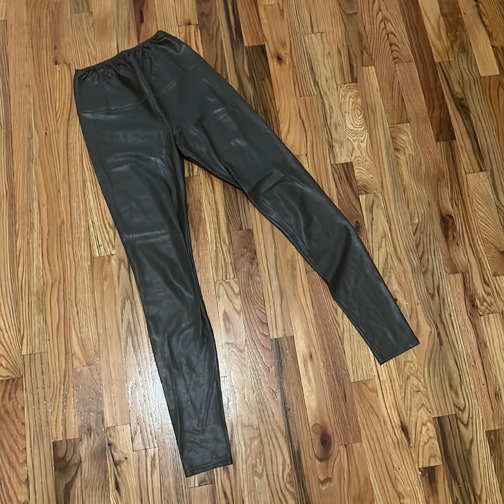 Aritzia wilfred faux vegan leather leggings dark green